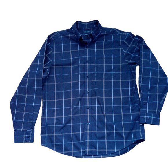 NAUTICA Shirt Navy Plaid Long Sleeve Button Down Wrinkle Resistant 100% Cotton - Picture 1 of 3